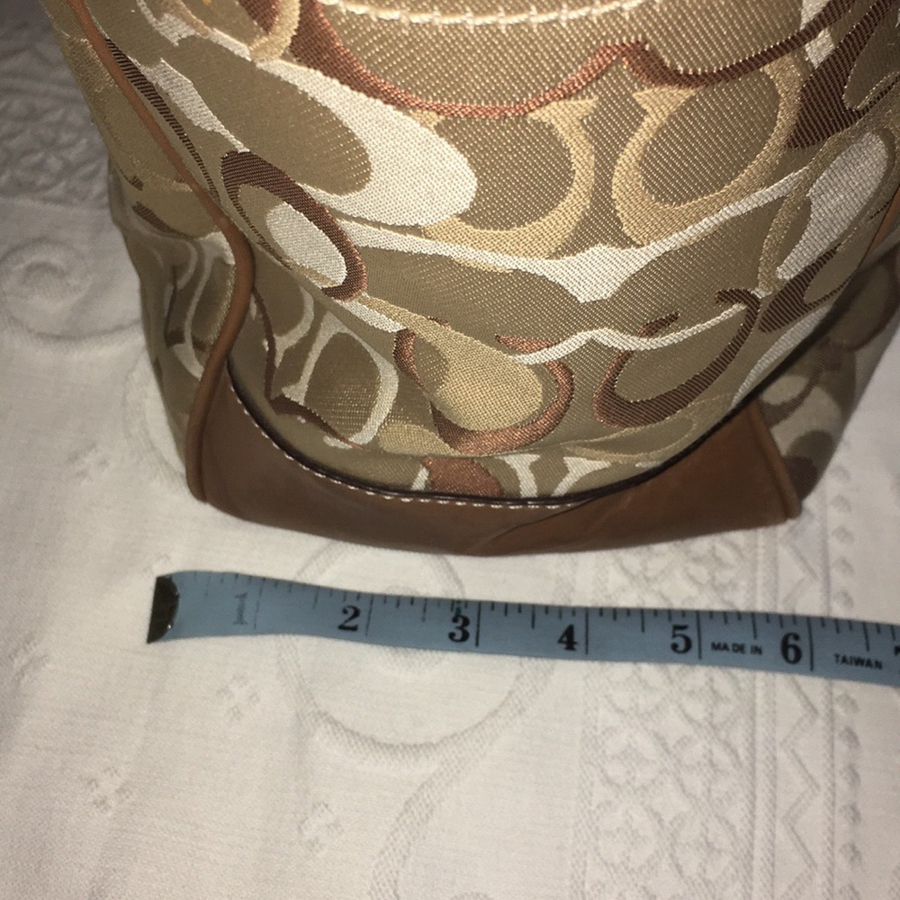 Make an offer ⚡️ COACH Logo Beige Baby Tote Bag - Picture 3 of 8